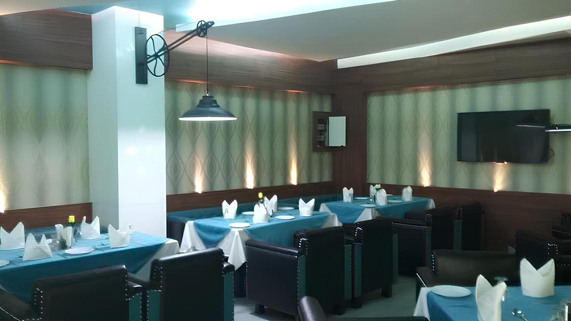 Club 7 Resort And Banquets Bareilly Εξωτερικό φωτογραφία