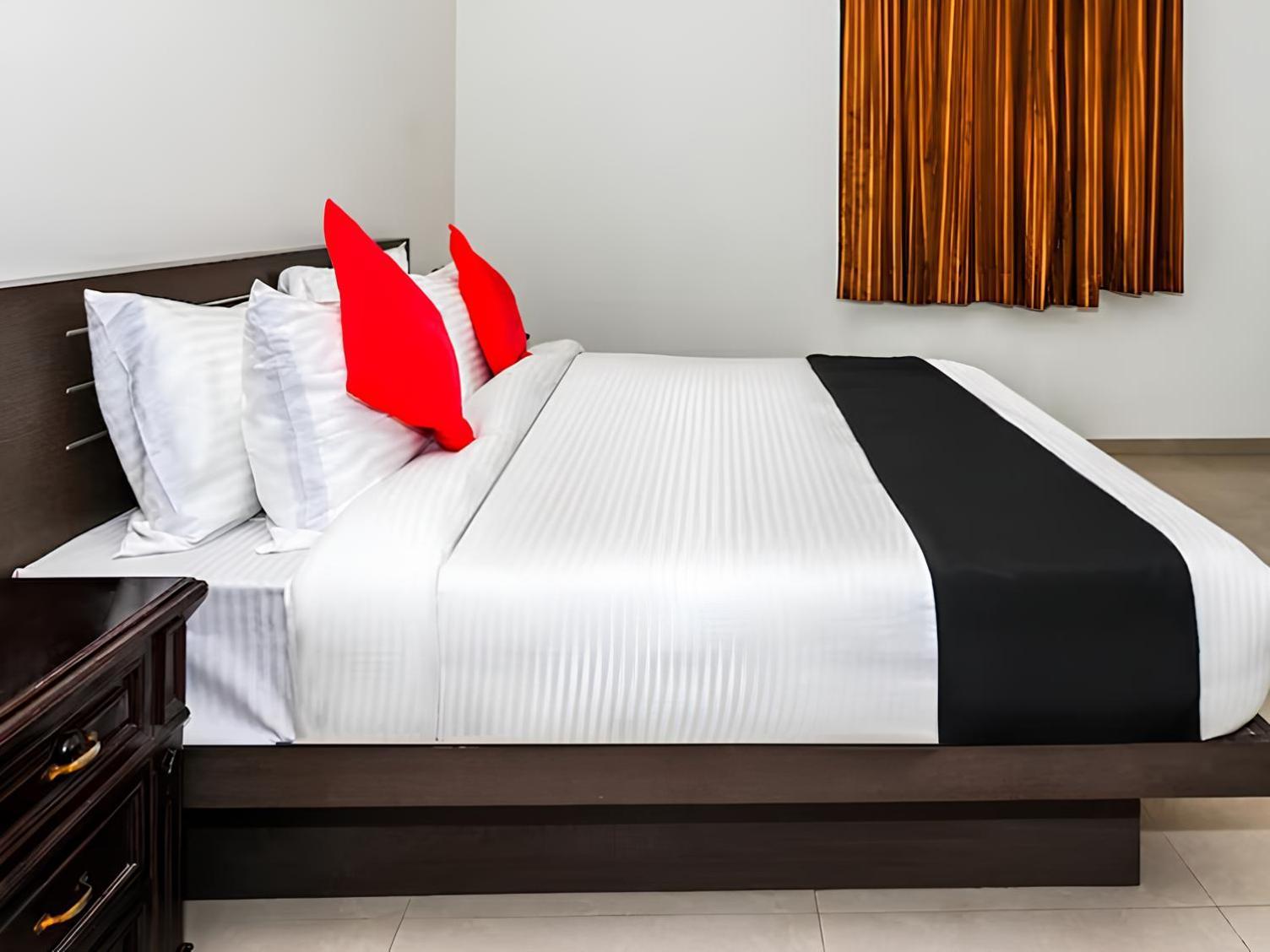 Club 7 Resort And Banquets Bareilly Εξωτερικό φωτογραφία